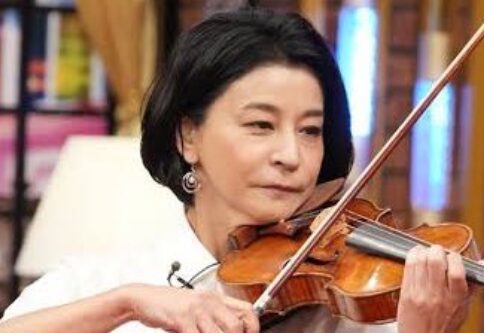 高嶋ちさ子